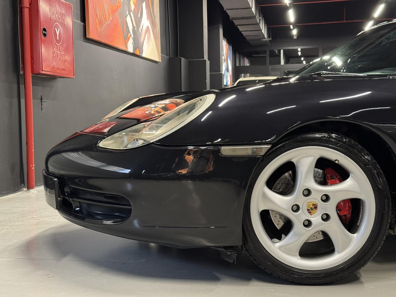 PORSCHE 911