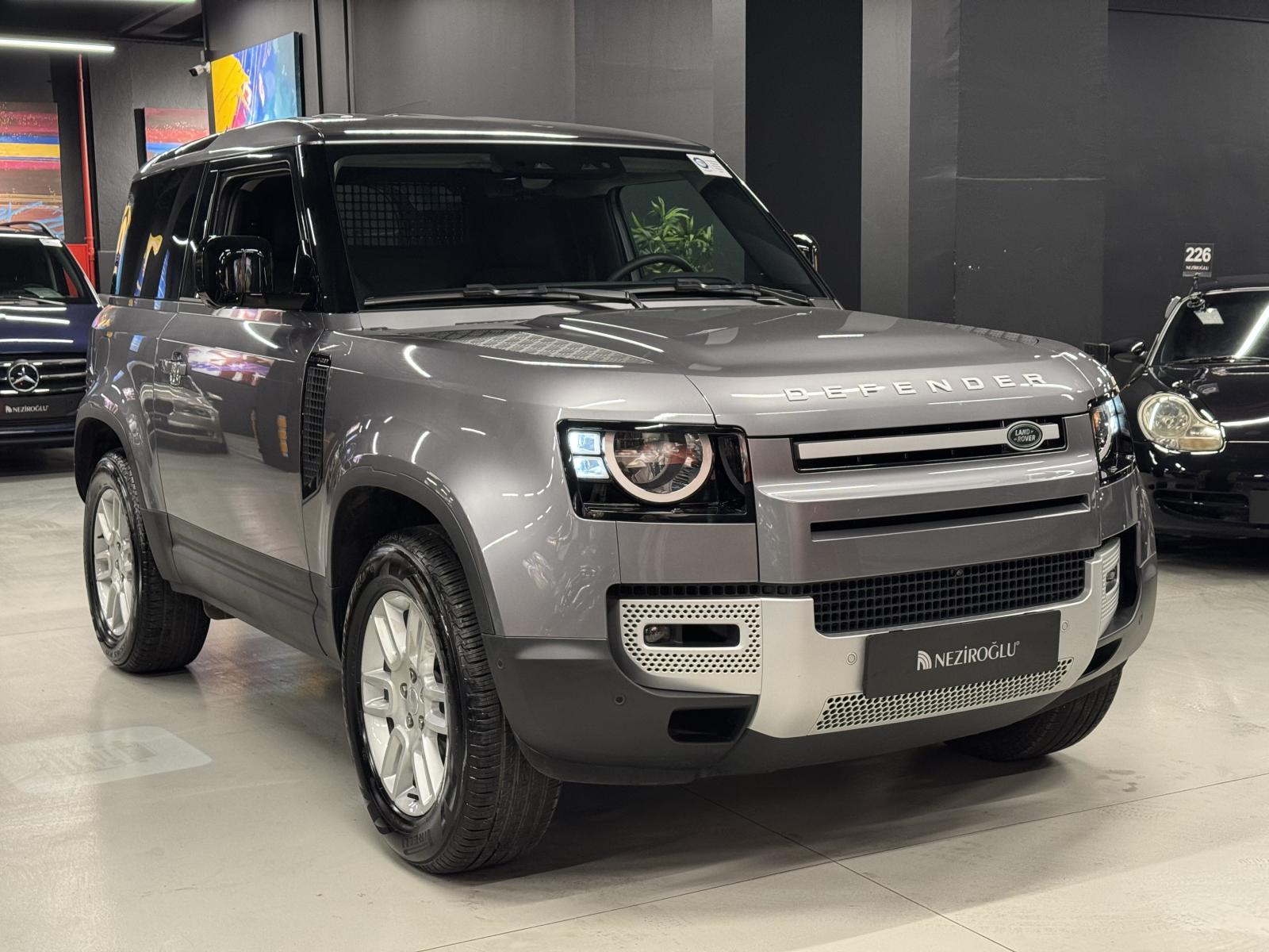 LAND ROVER DEFENDER
