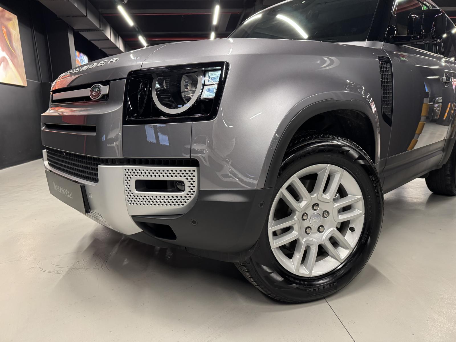 LAND ROVER DEFENDER