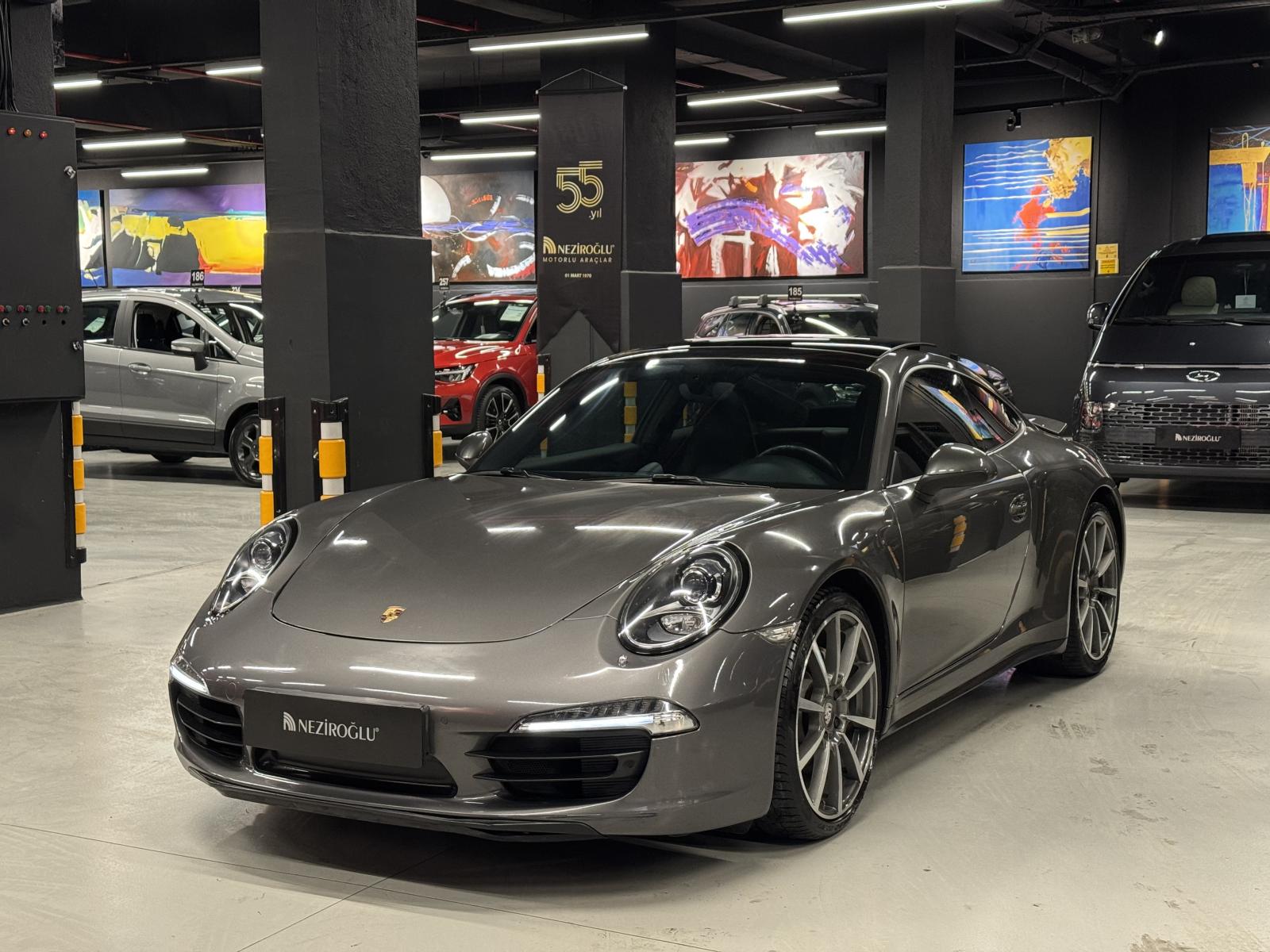 PORSCHE 911