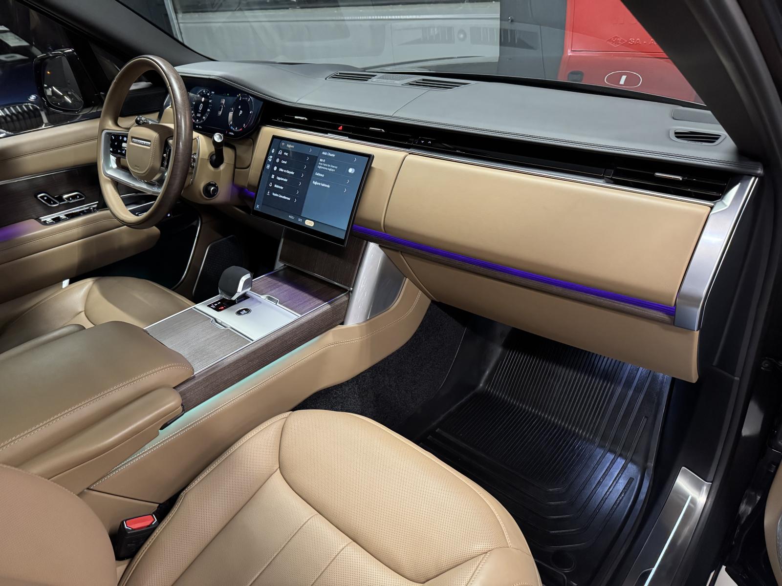 LAND ROVER RANGE ROVER