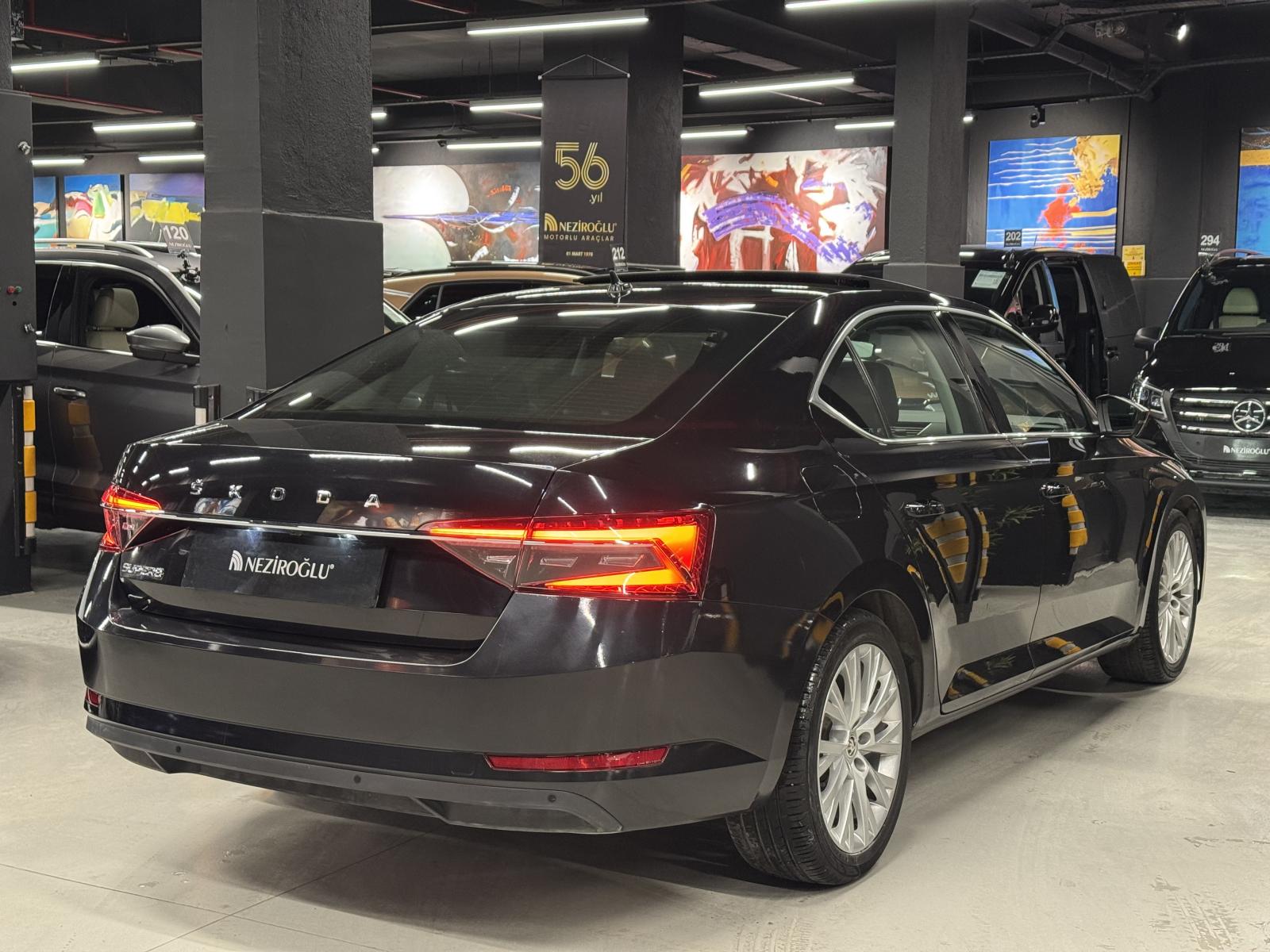 SKODA SUPERB