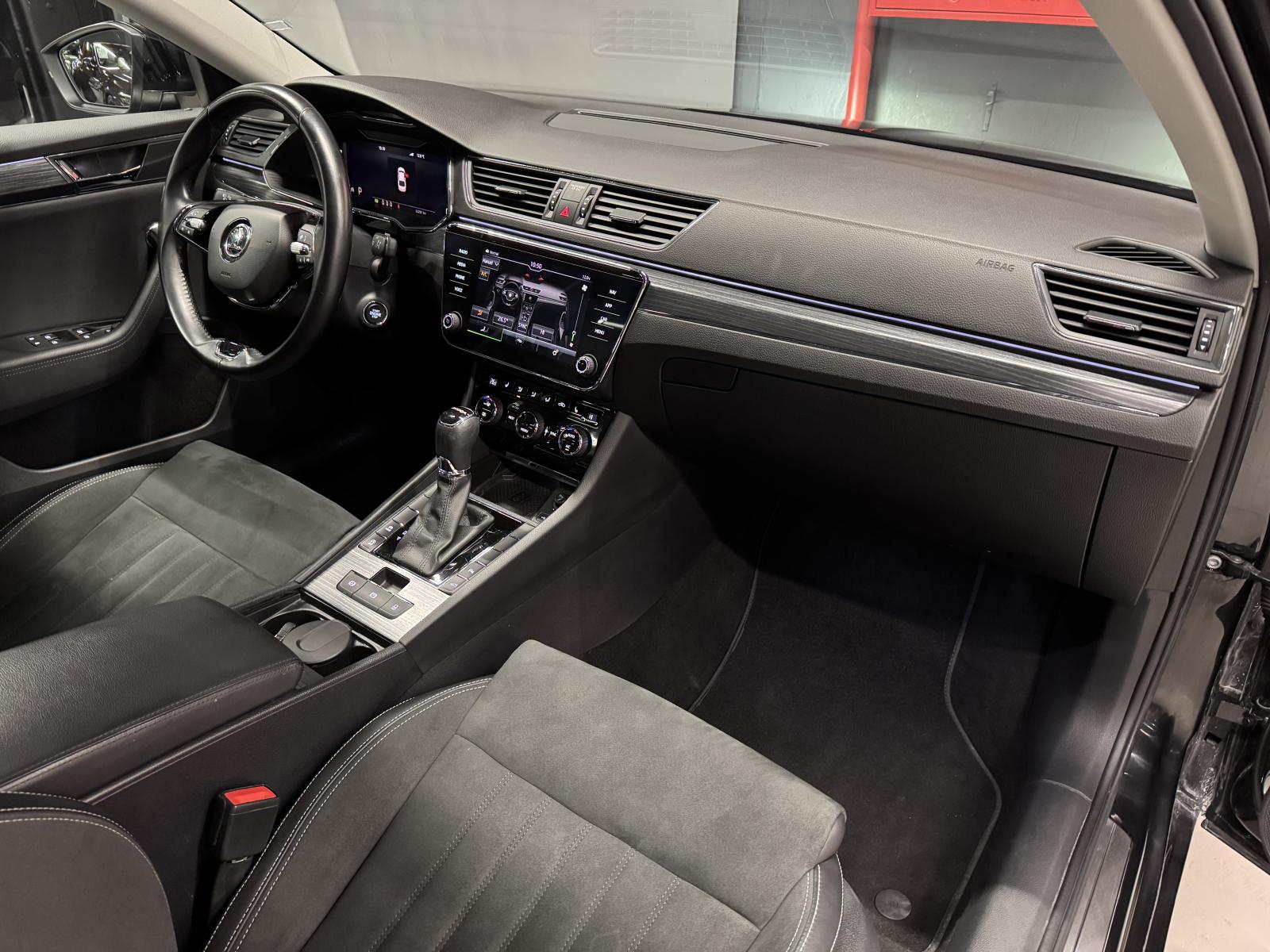 SKODA SUPERB