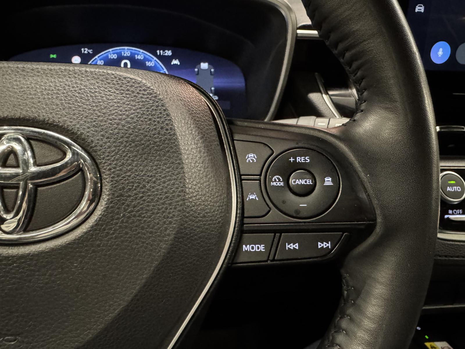 TOYOTA COROLLA CROSS
