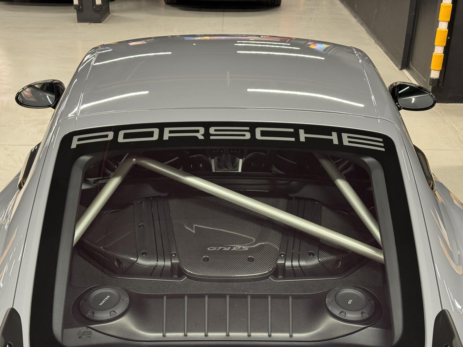 PORSCHE 718
