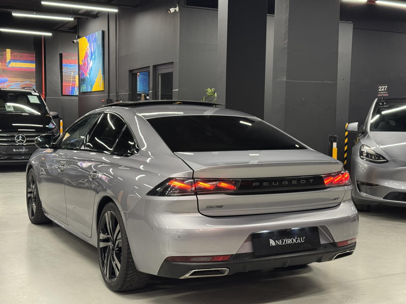PEUGEOT 508
