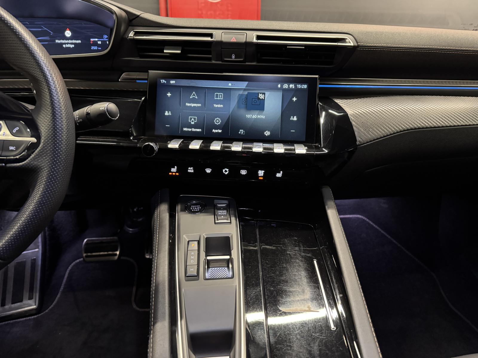 PEUGEOT 508