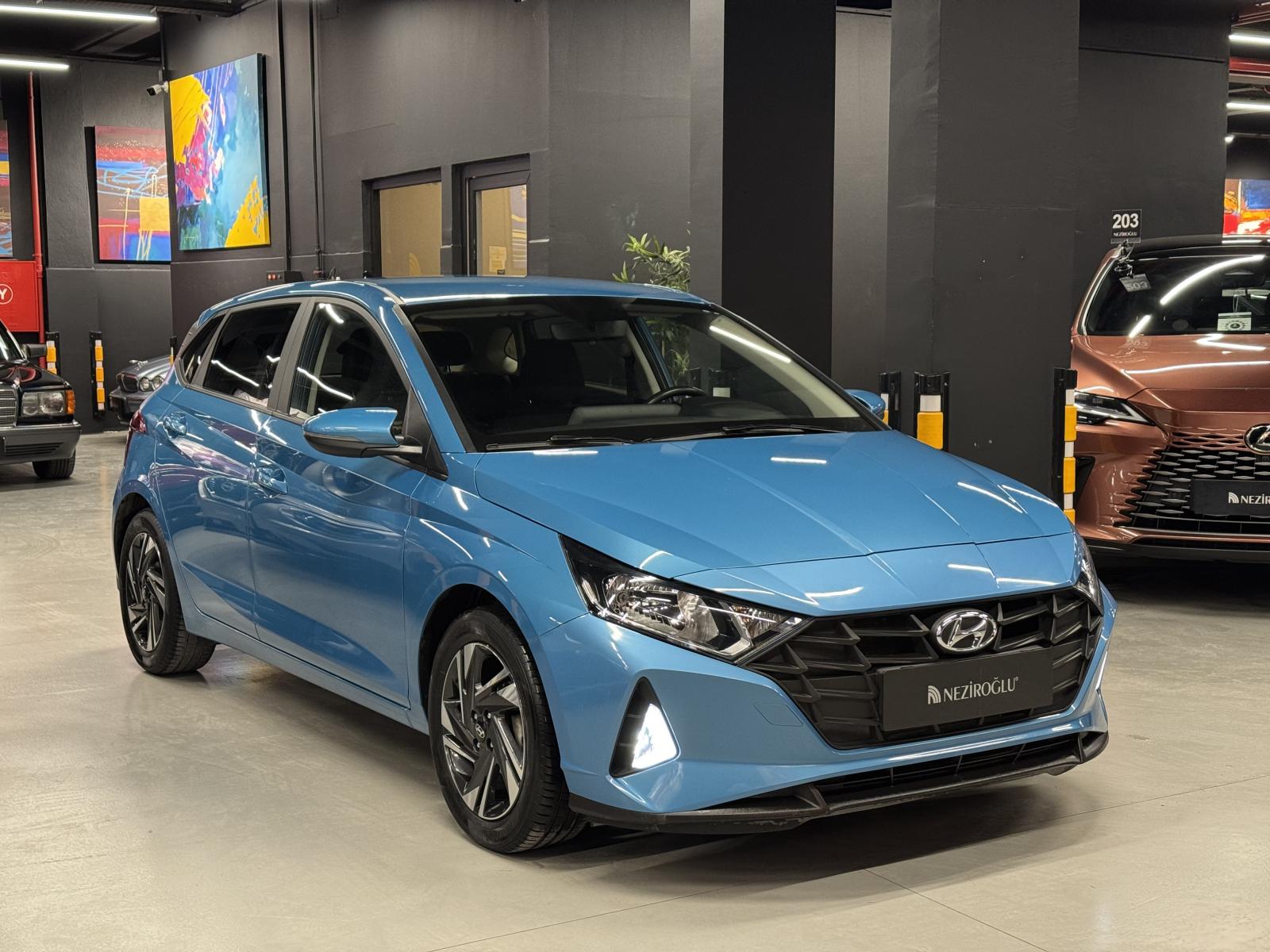 HYUNDAI i20