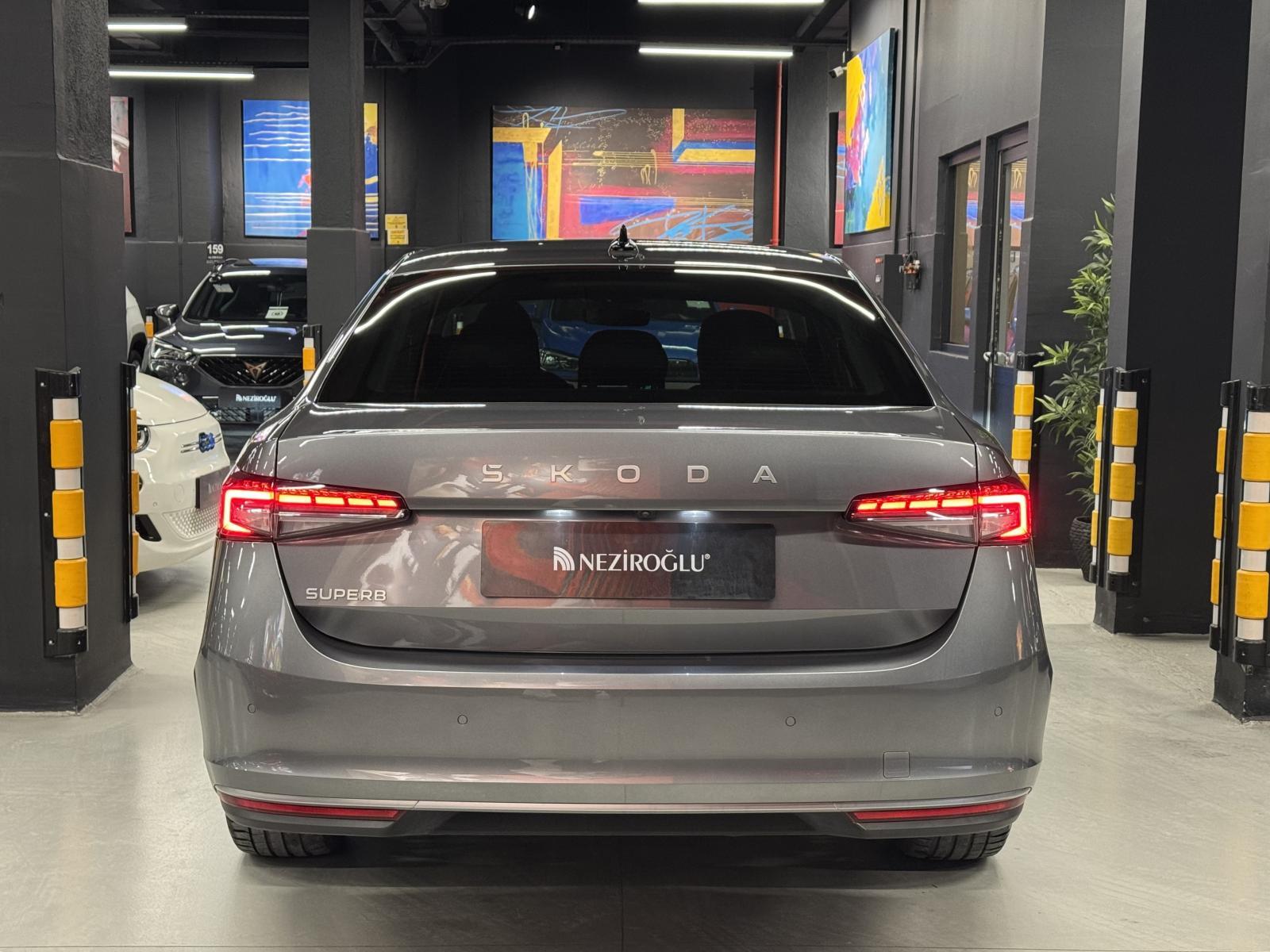 SKODA SUPERB