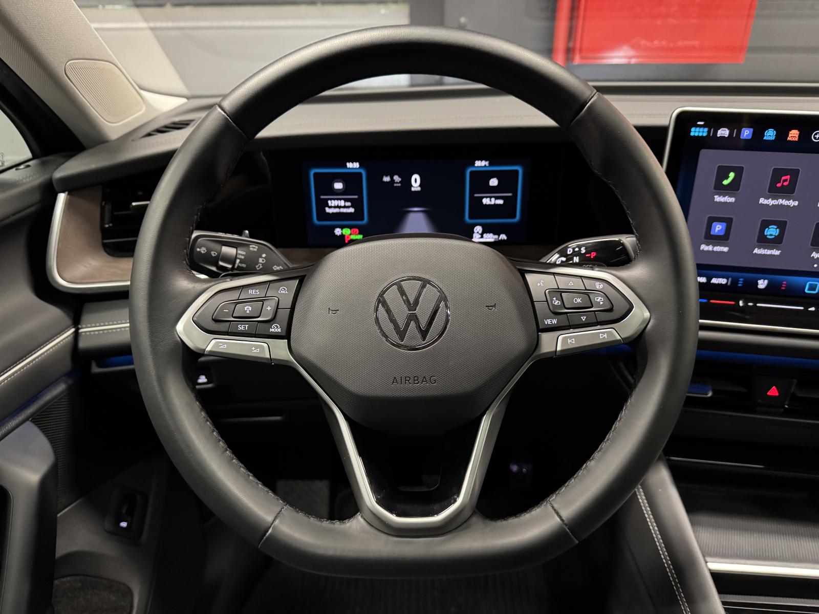 VOLKSWAGEN TAYRON