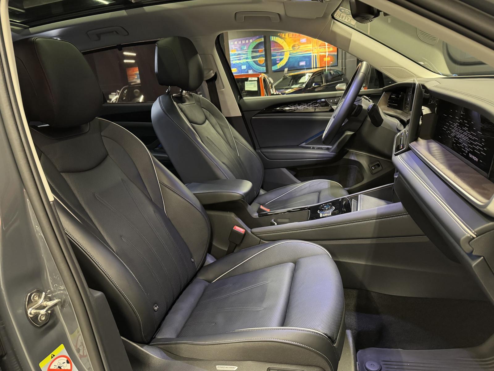 VOLKSWAGEN TAYRON