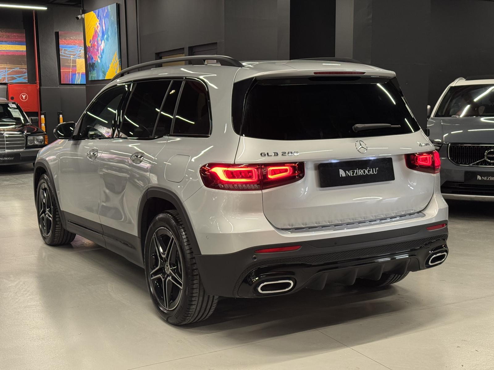 MERCEDES GLB