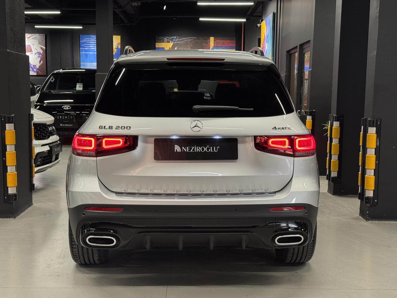 MERCEDES GLB