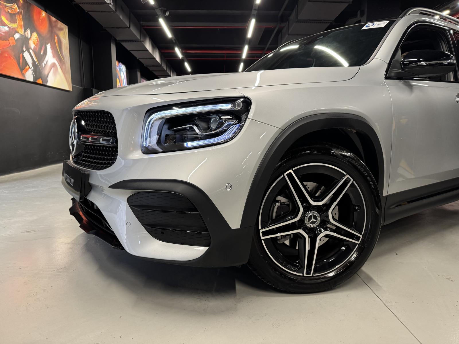 MERCEDES GLB