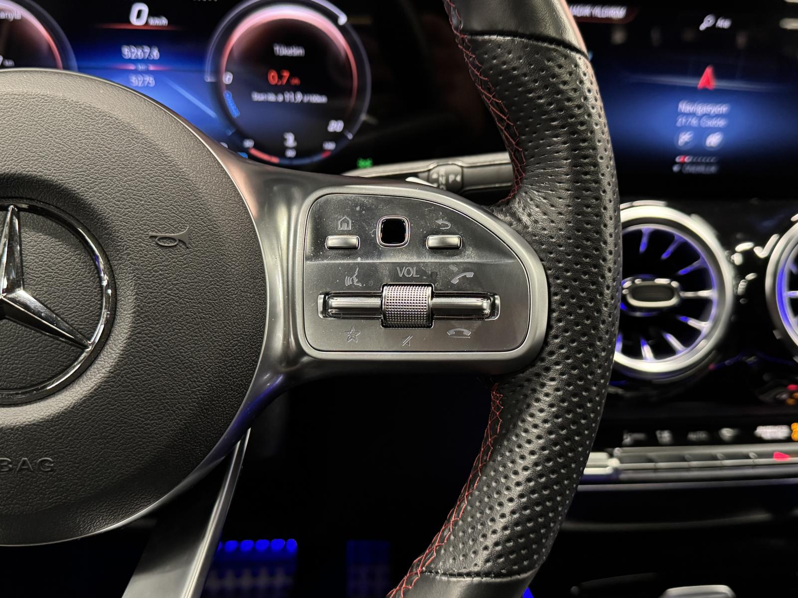 MERCEDES GLB