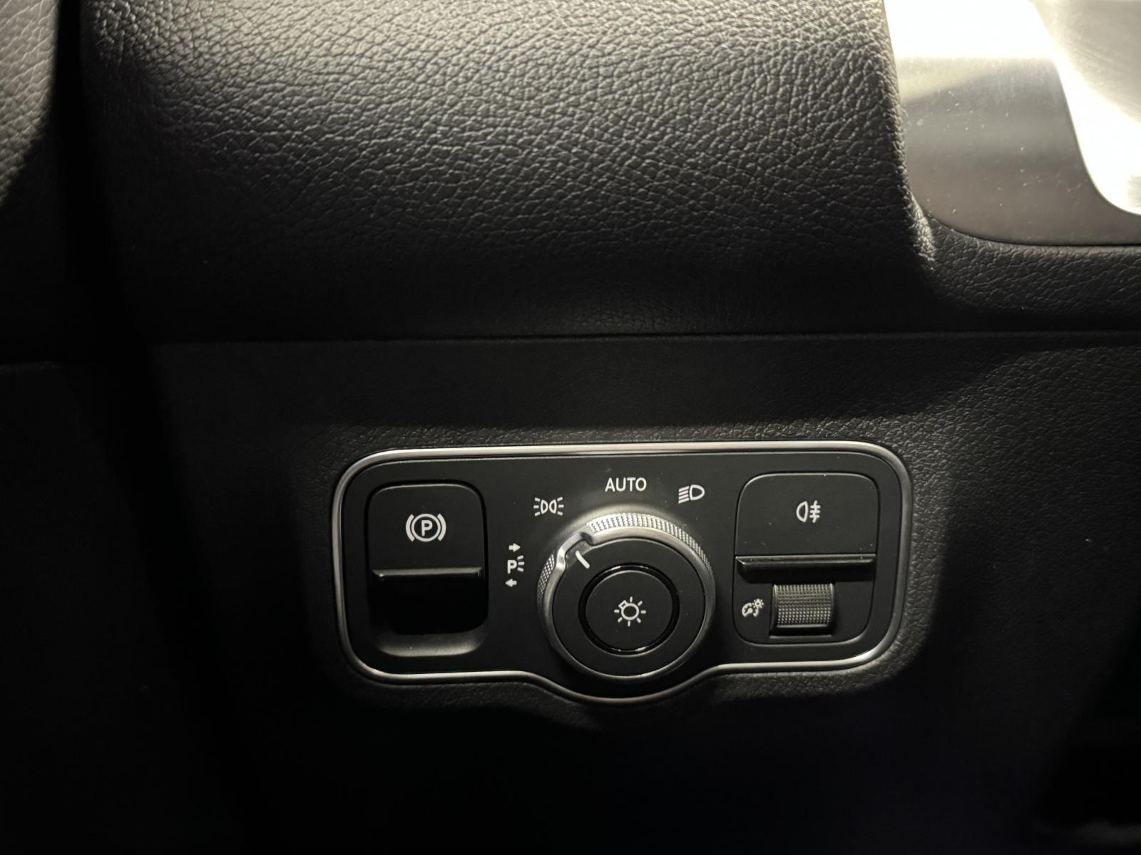 MERCEDES GLB