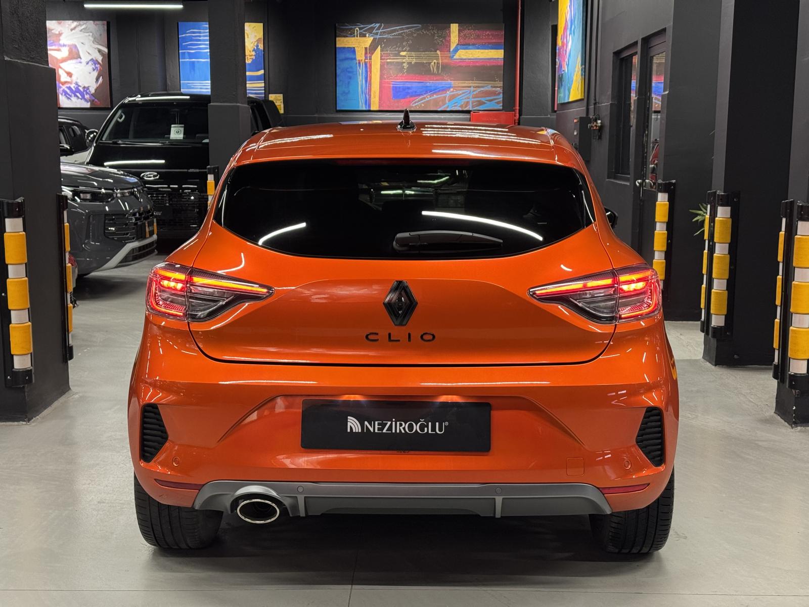 RENAULT CLIO