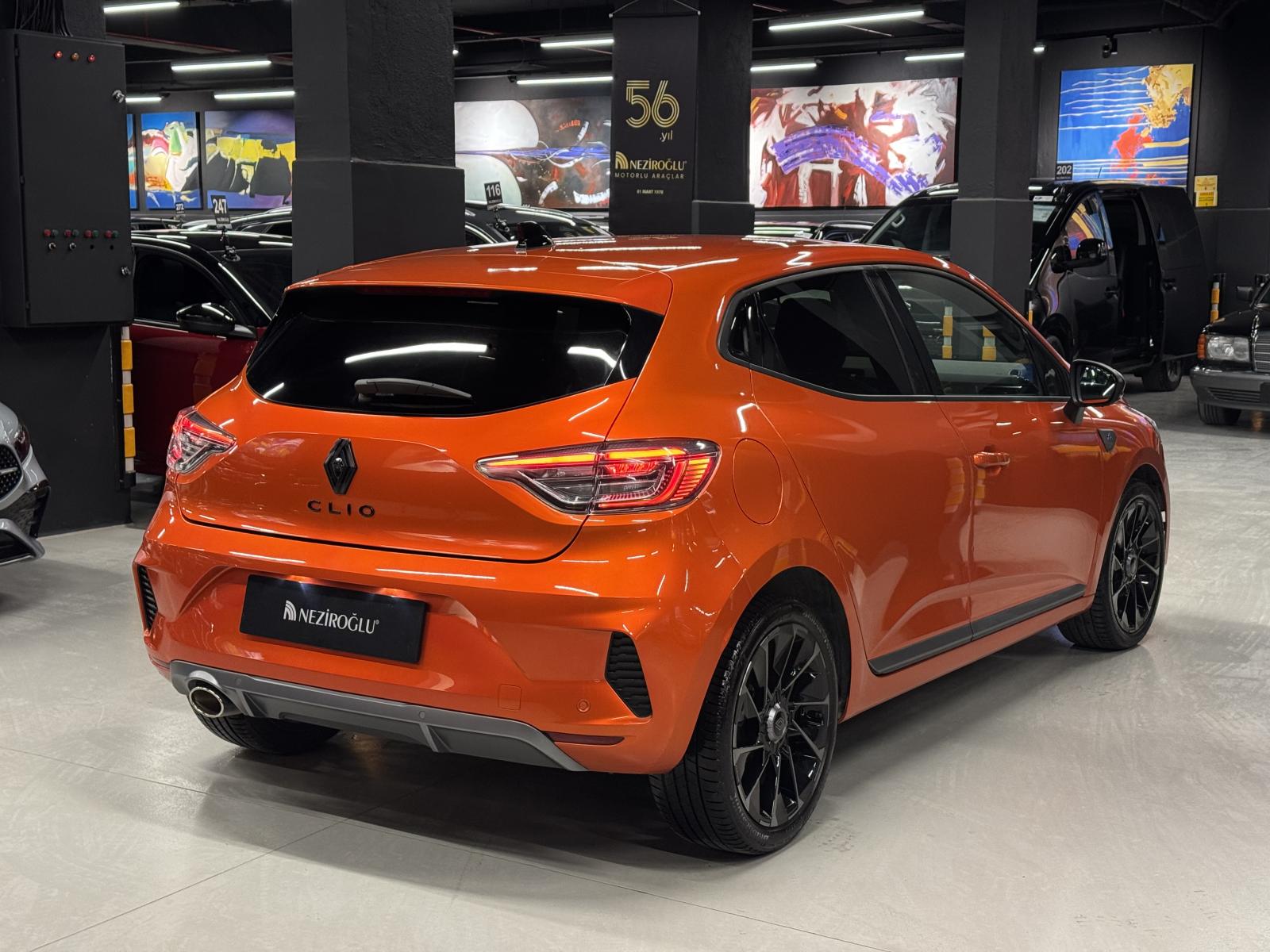 RENAULT CLIO