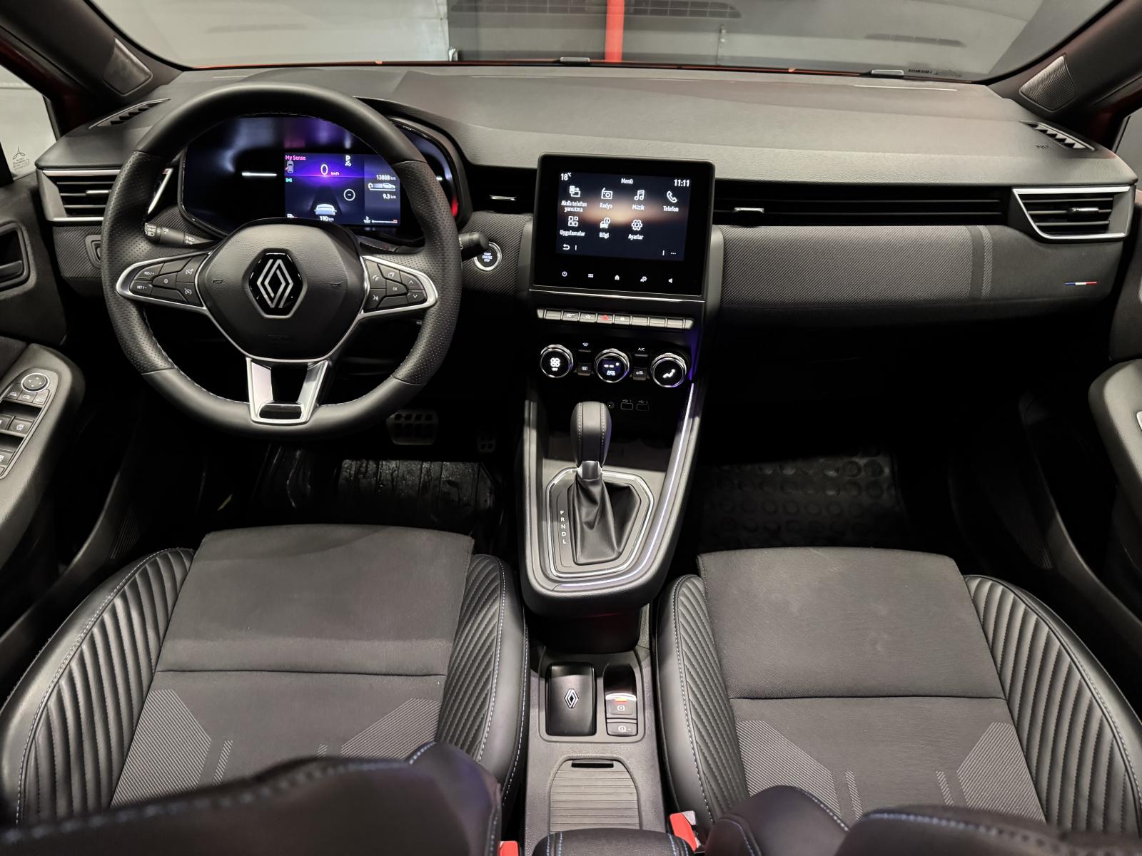 RENAULT CLIO