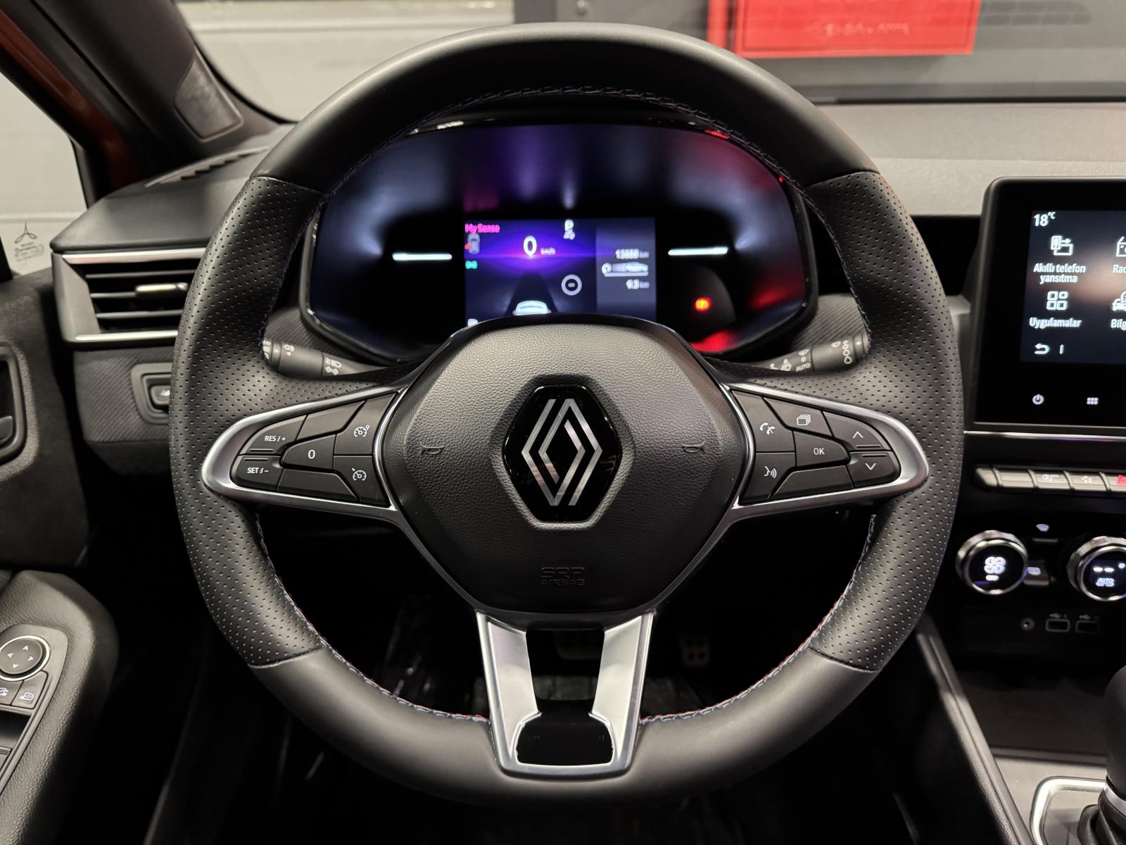 RENAULT CLIO
