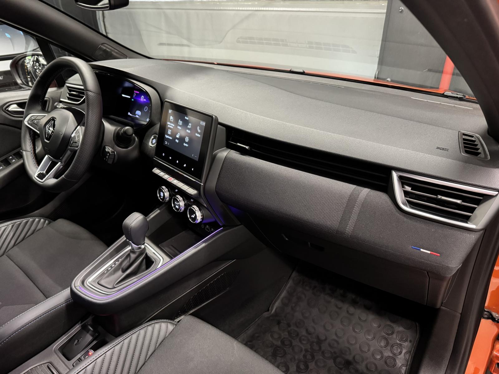 RENAULT CLIO