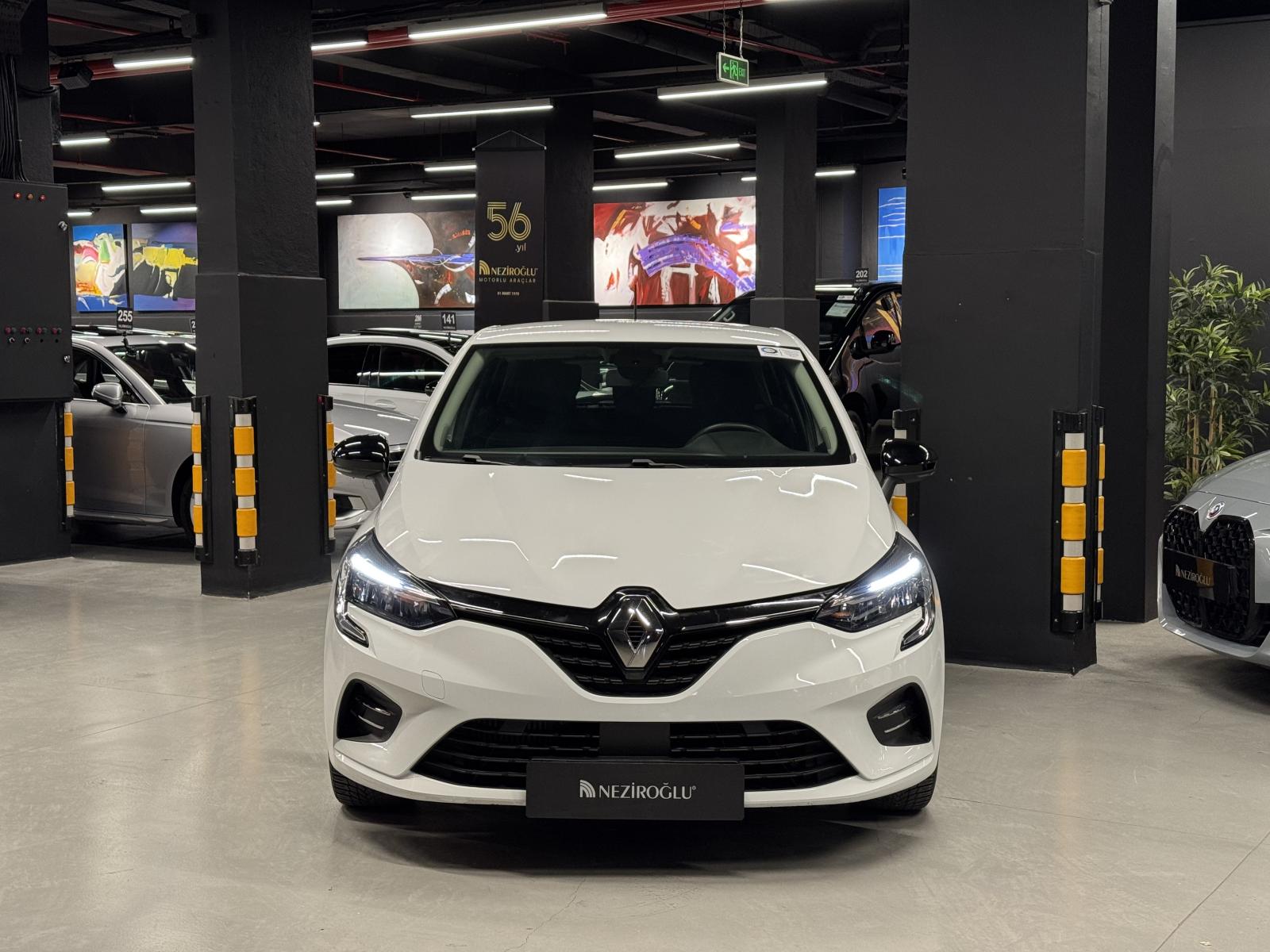 RENAULT CLIO