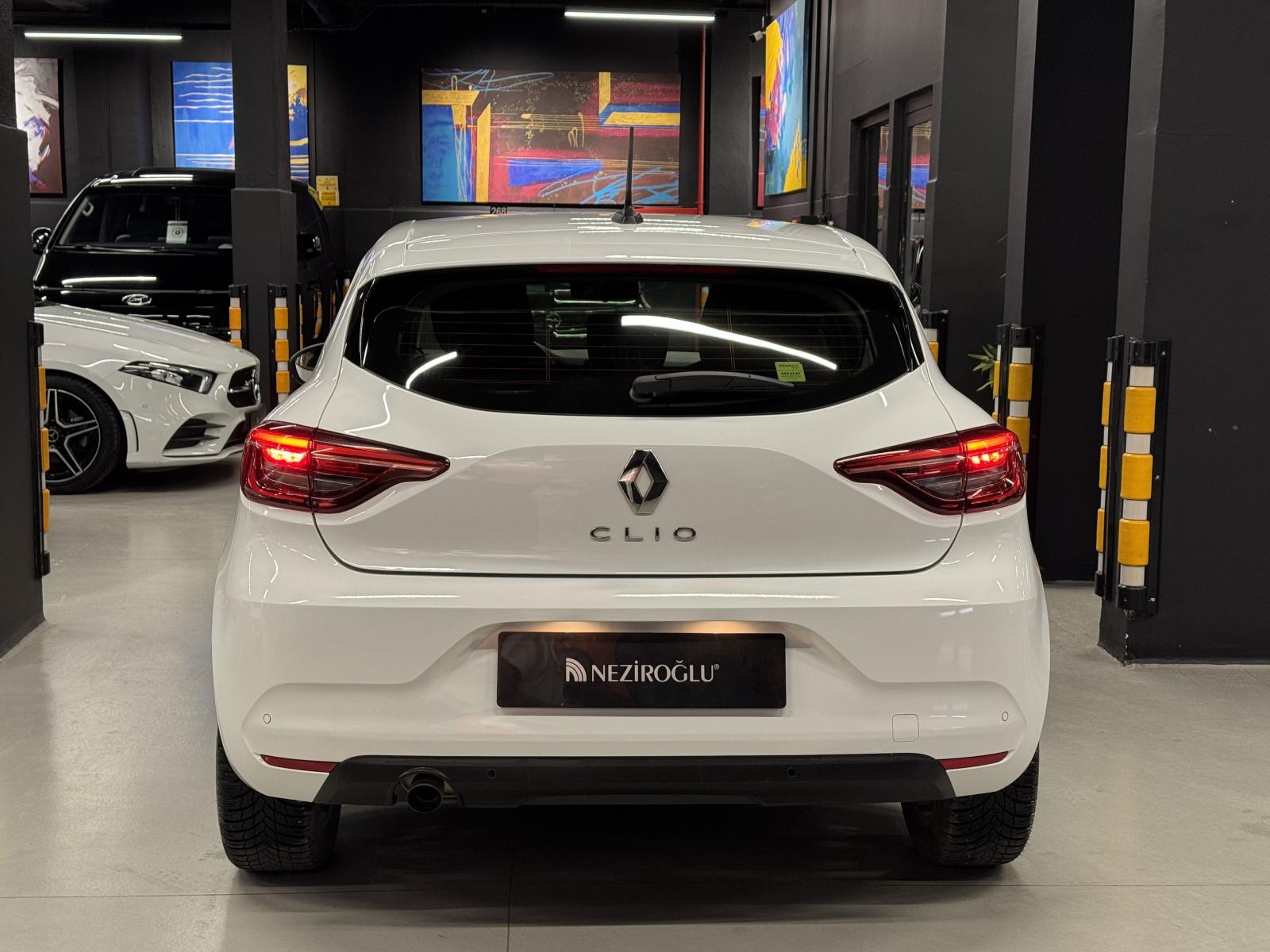 RENAULT CLIO