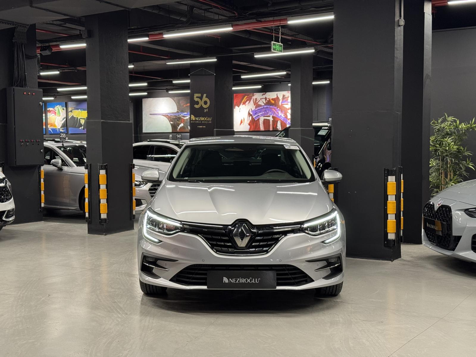 RENAULT MEGANE