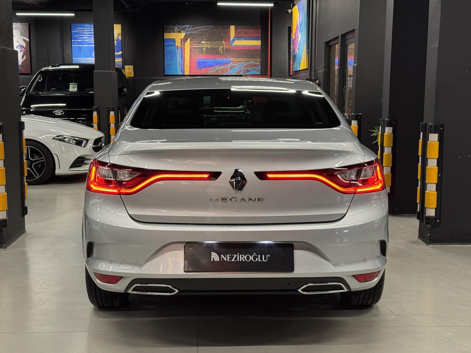 RENAULT MEGANE