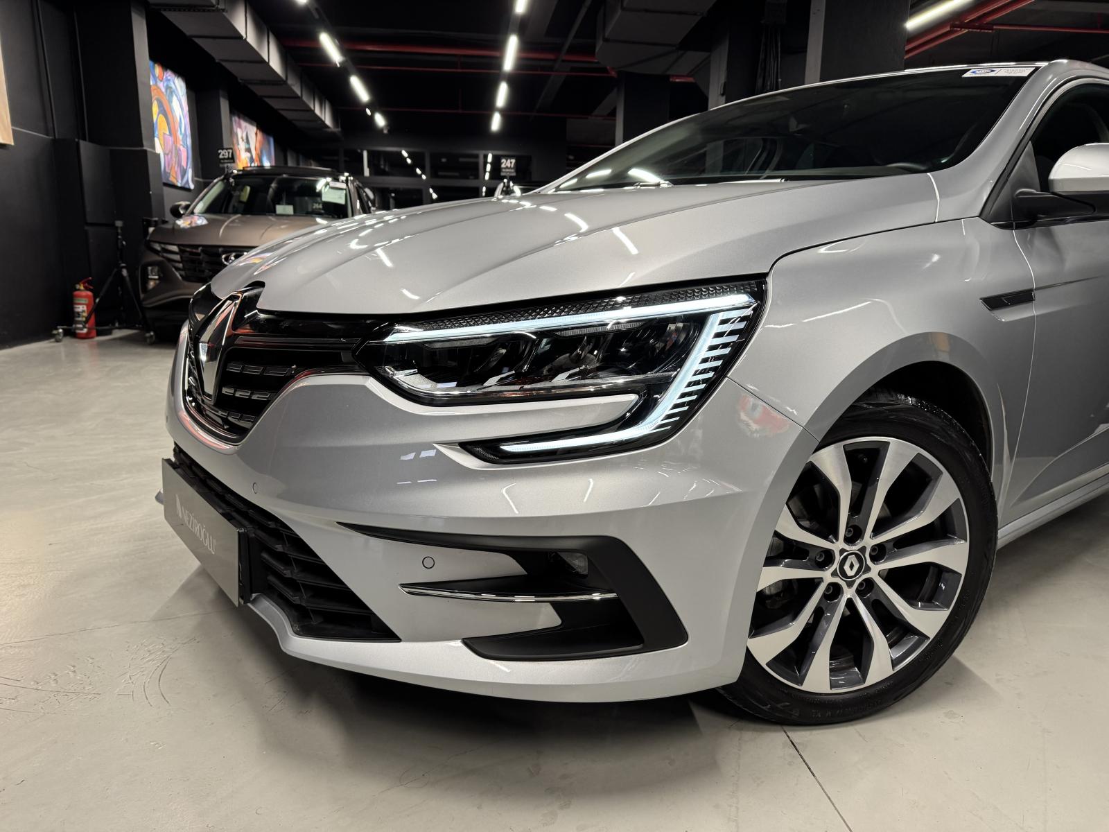 RENAULT MEGANE