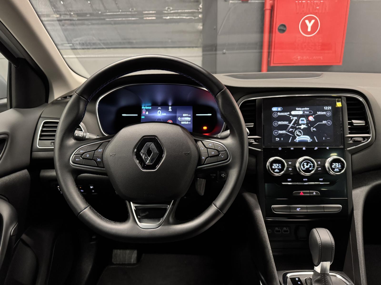 RENAULT MEGANE