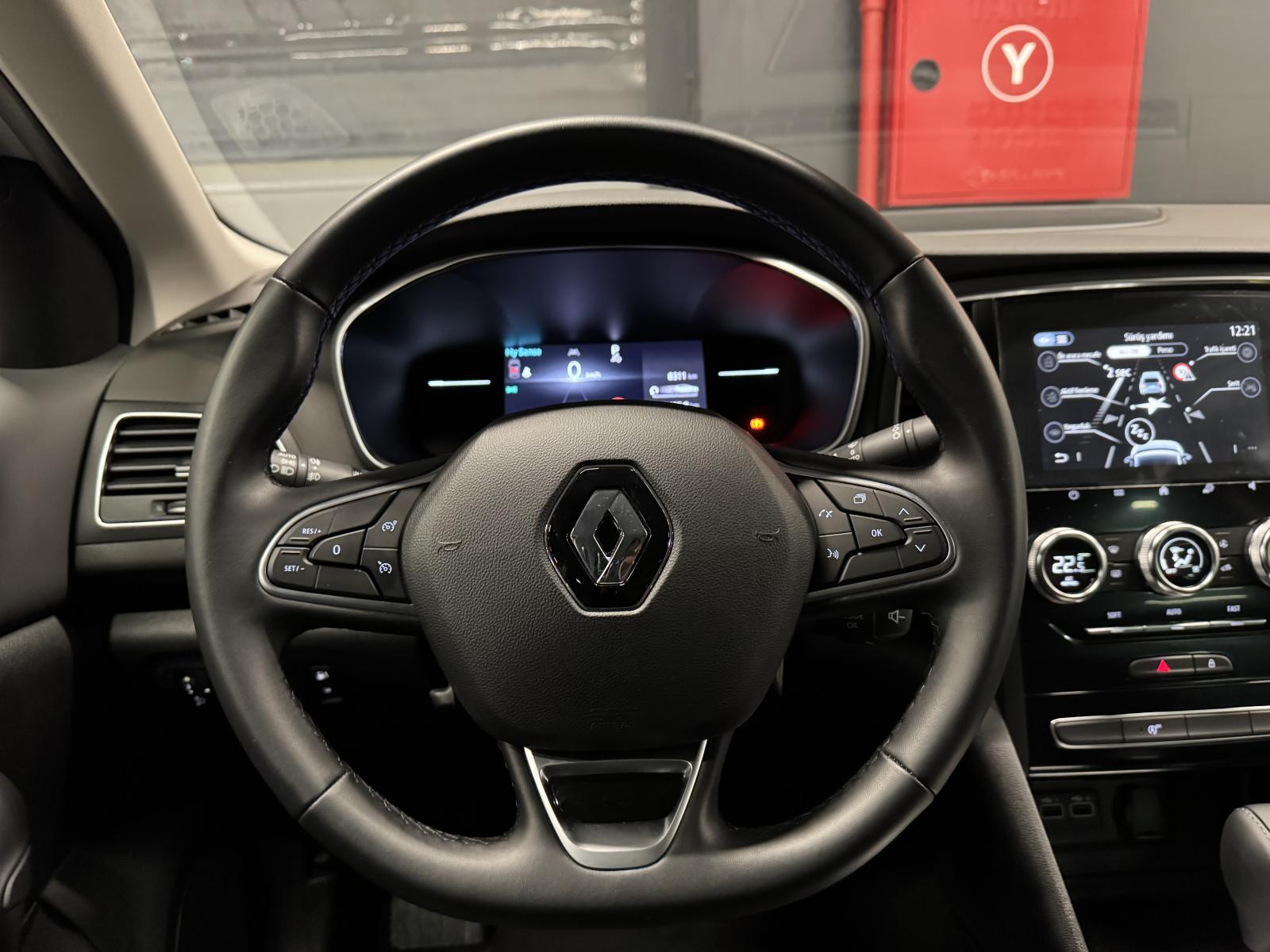 RENAULT MEGANE