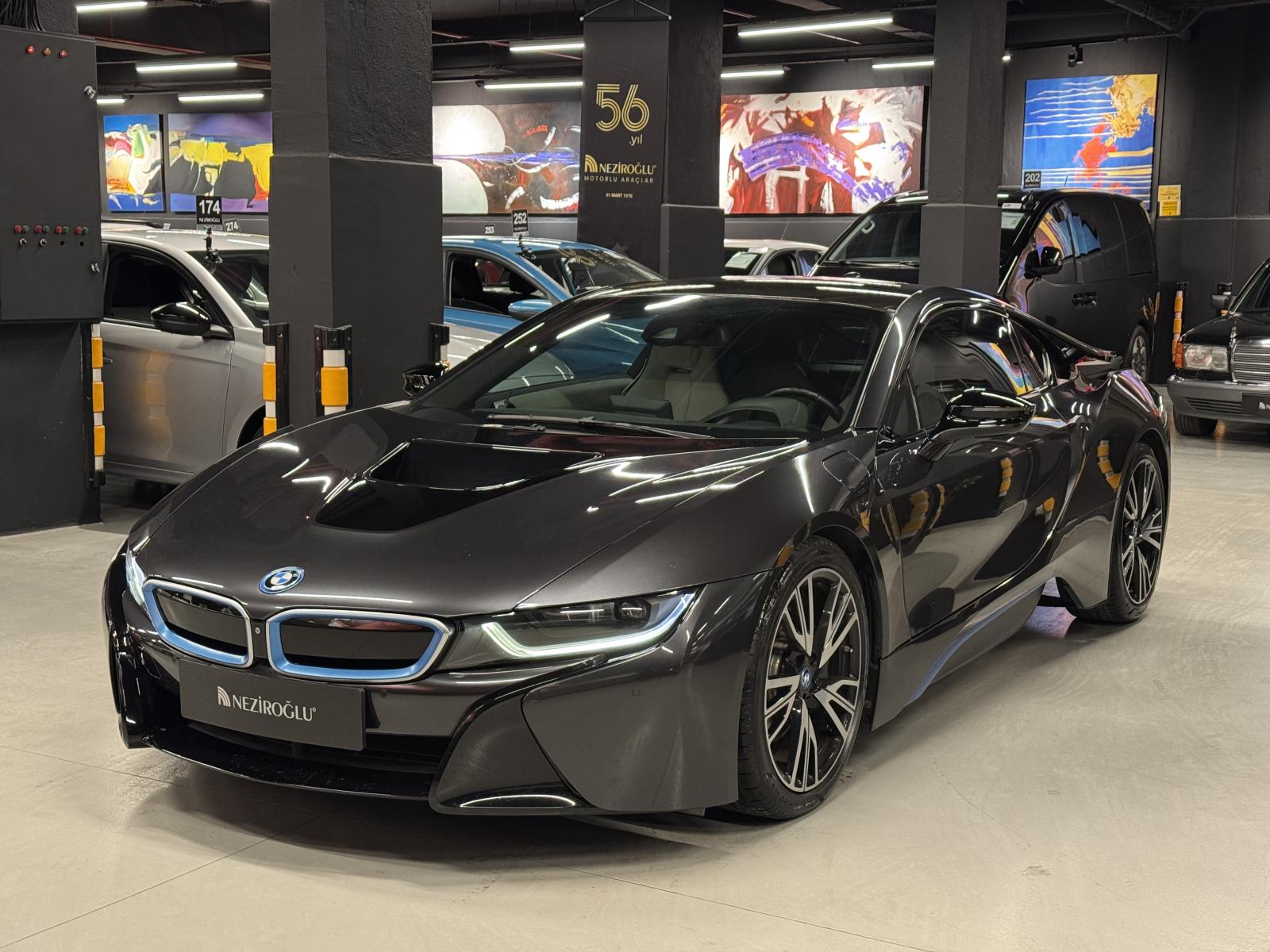 BMW İ8