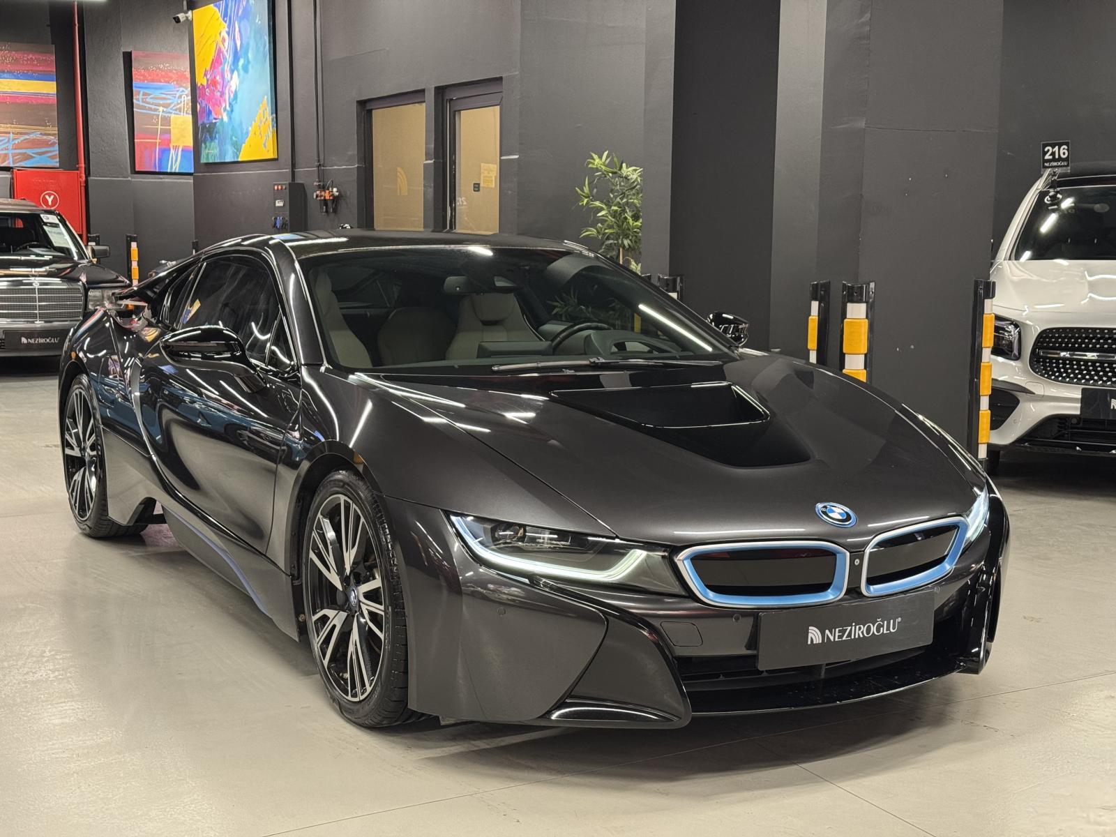 BMW İ8