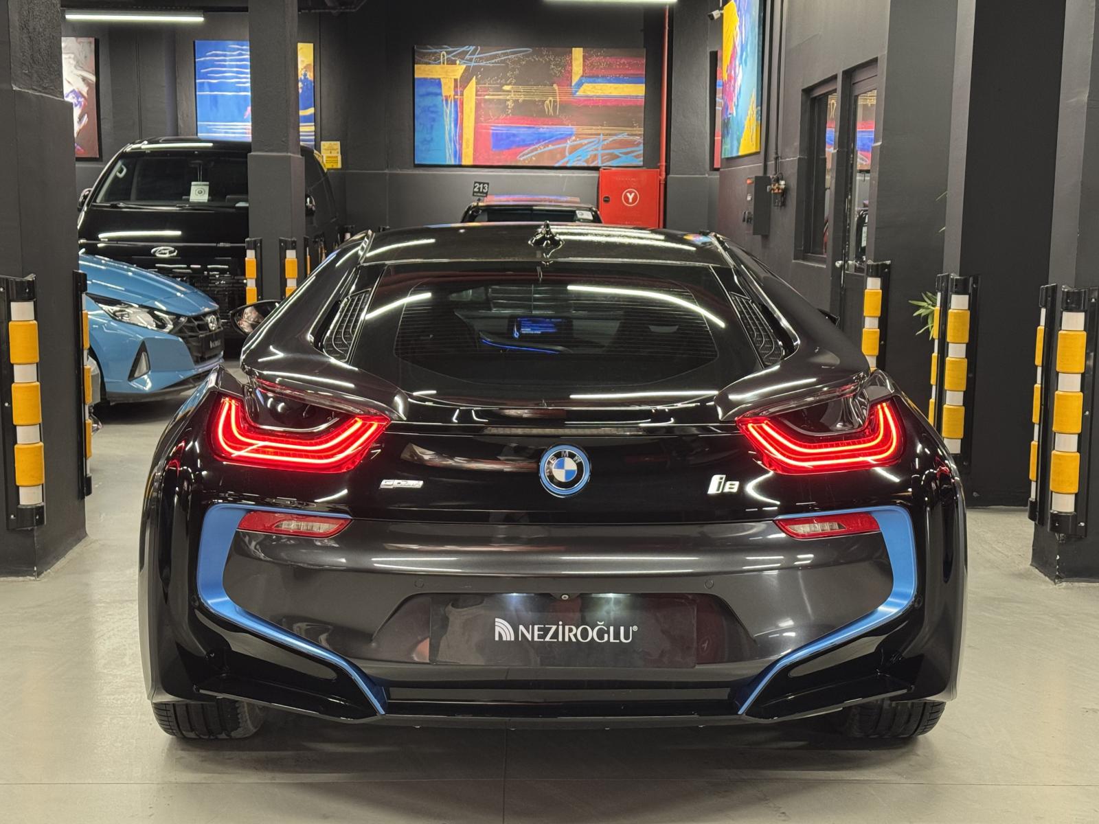 BMW İ8
