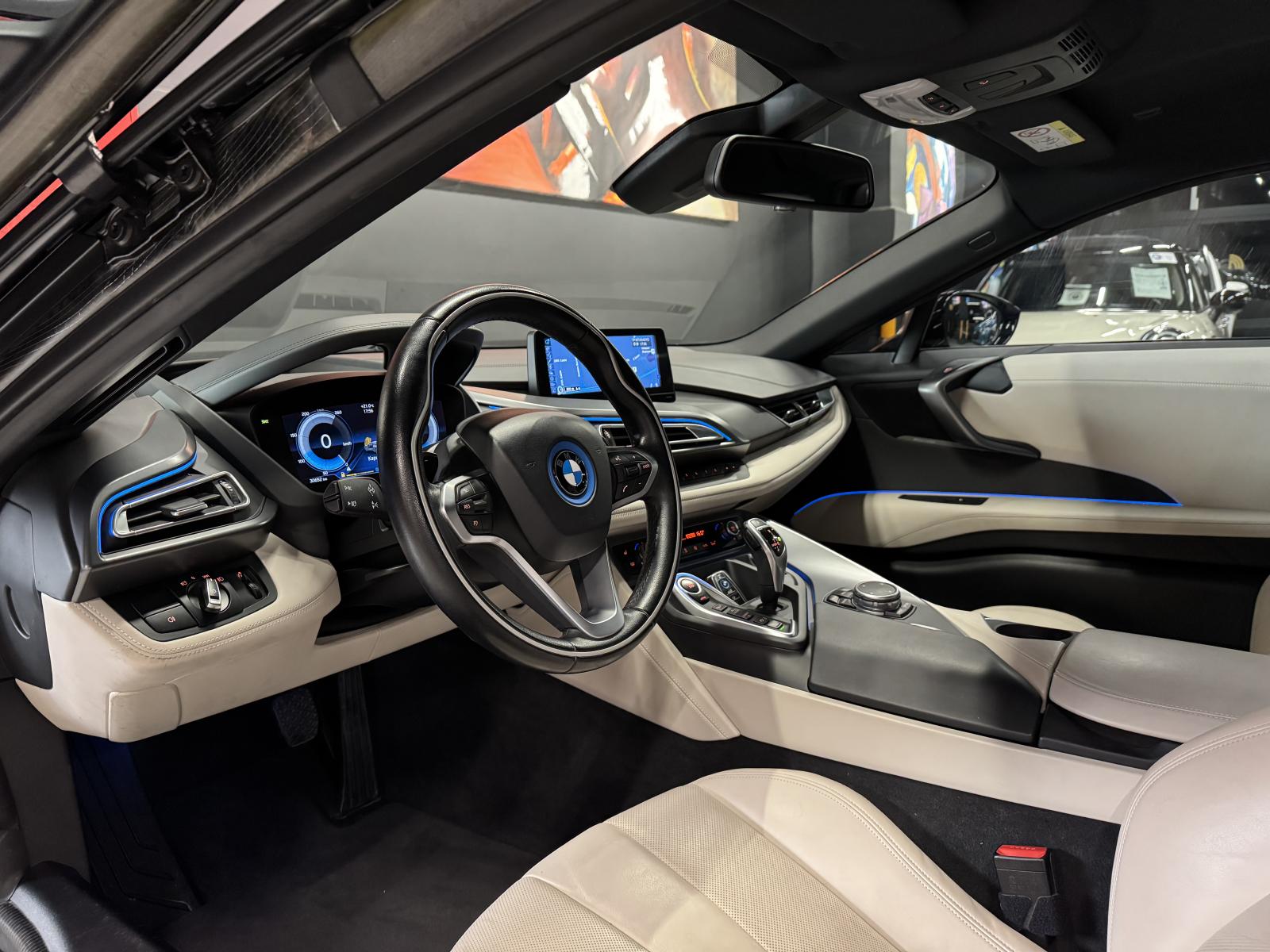 BMW İ8