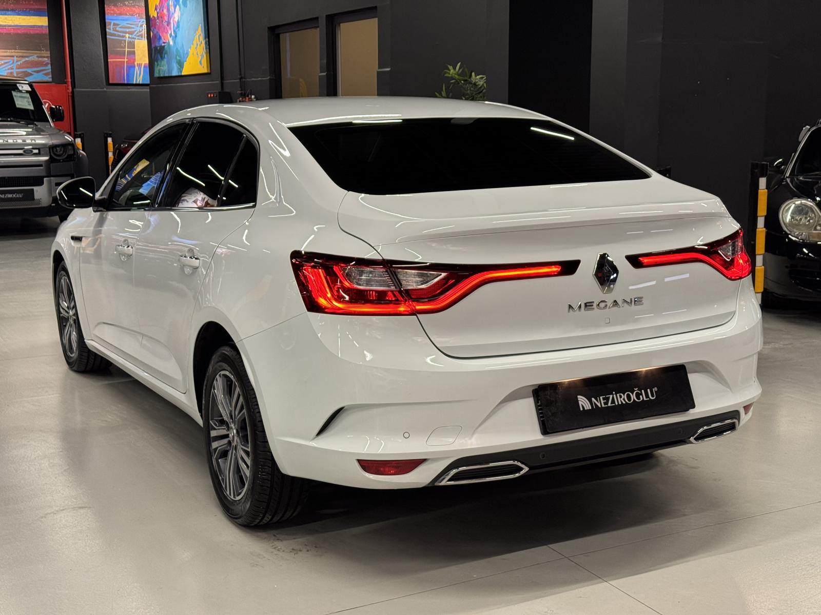 RENAULT MEGANE