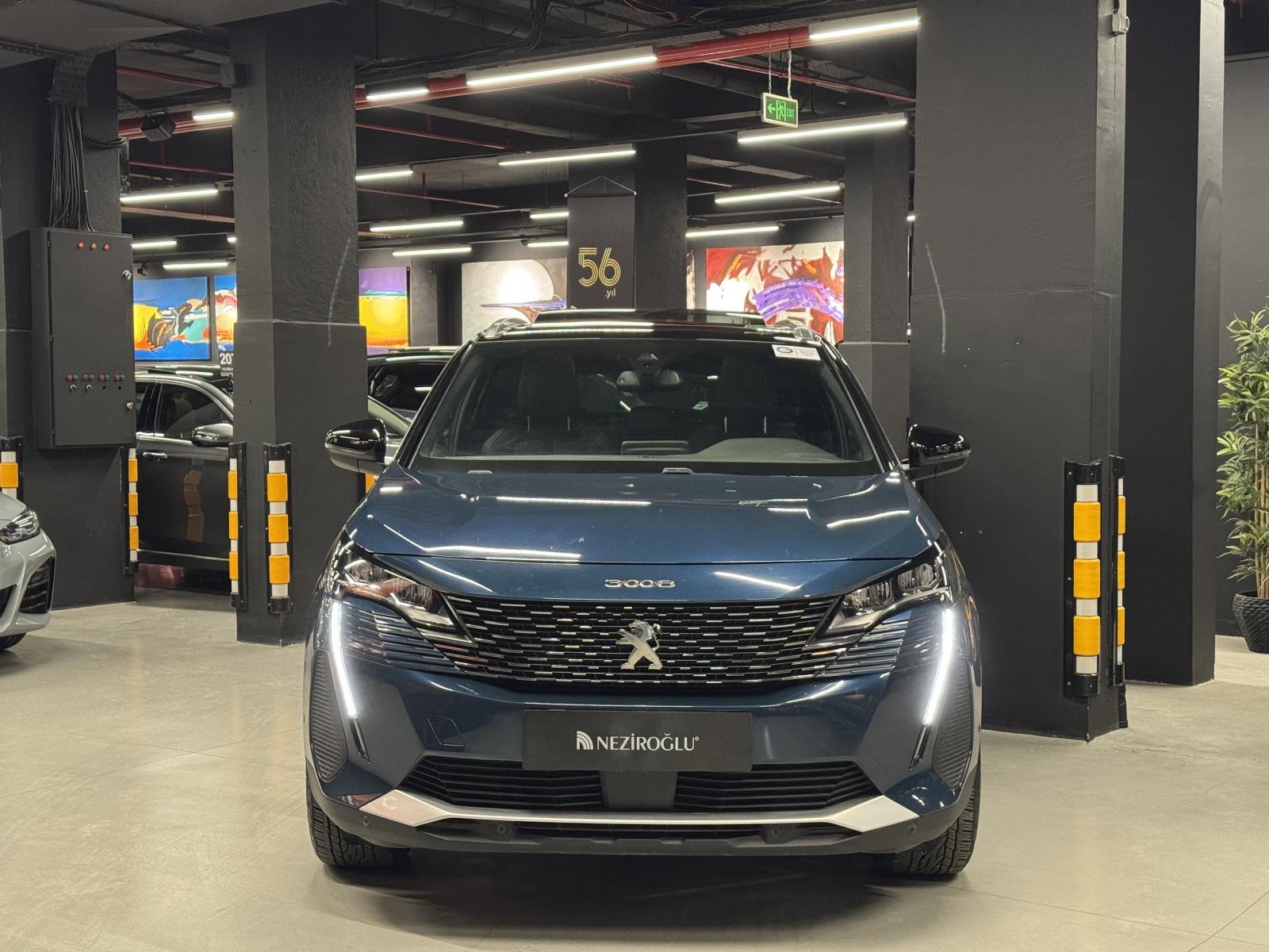 PEUGEOT 3008
