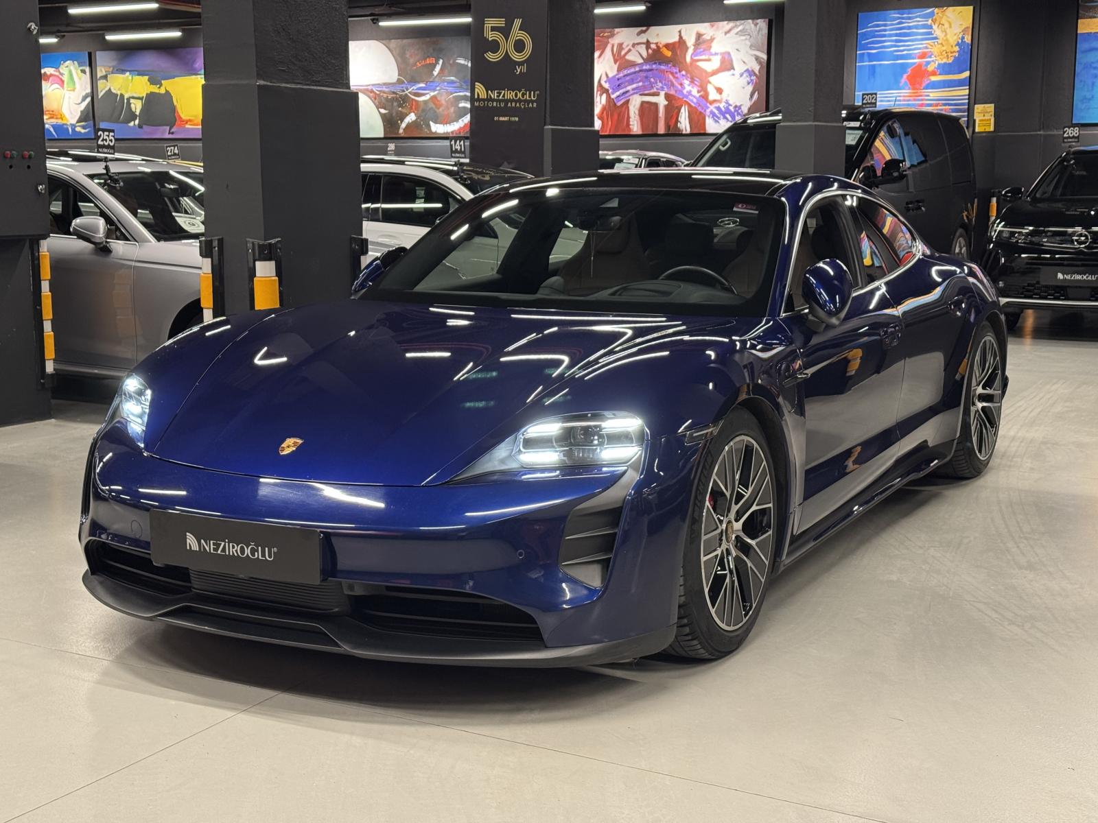 PORSCHE TAYCAN