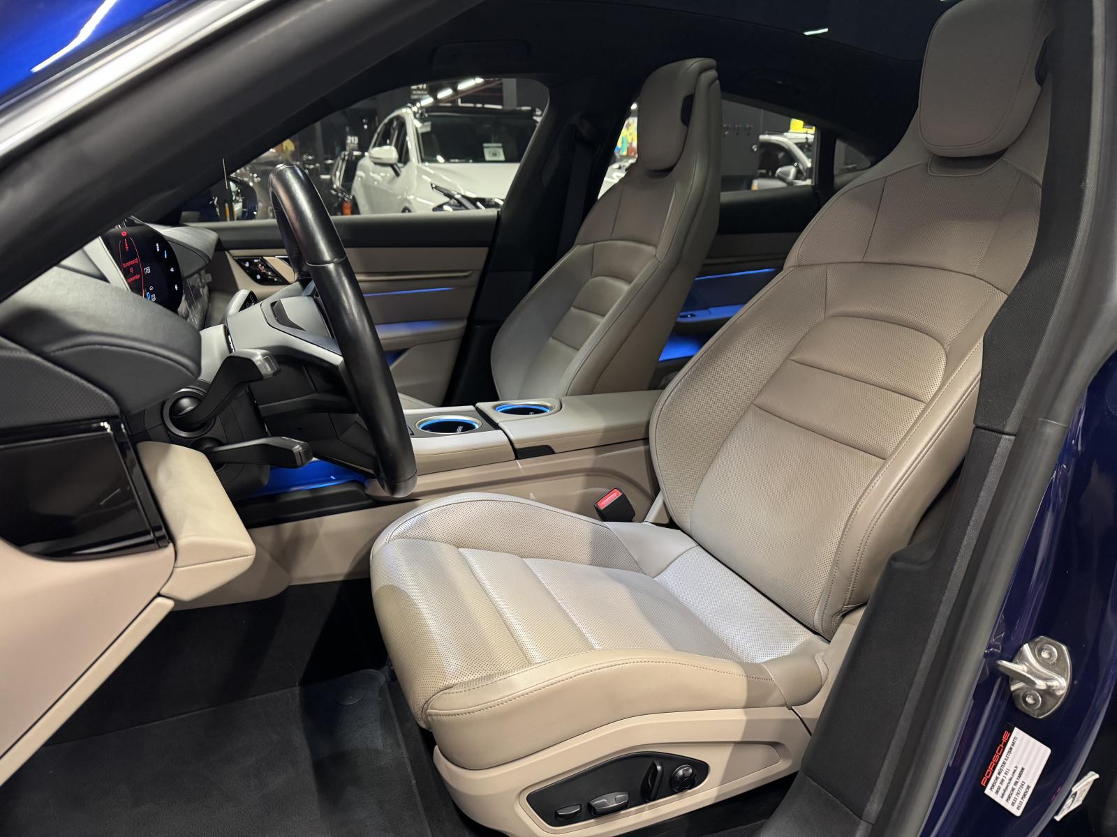 PORSCHE TAYCAN
