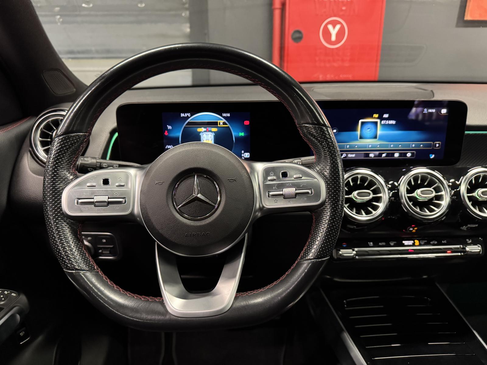 MERCEDES GLB