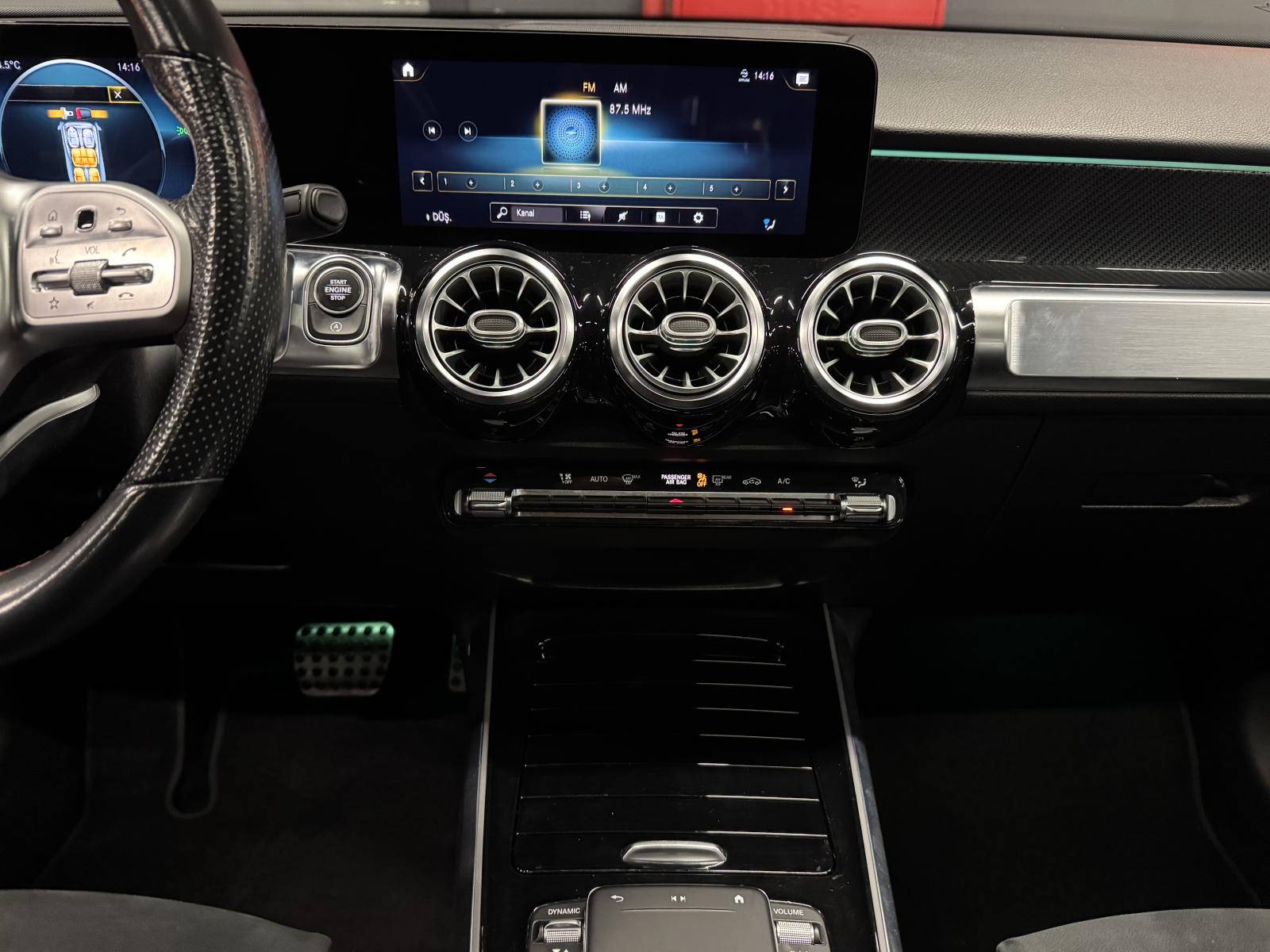 MERCEDES GLB
