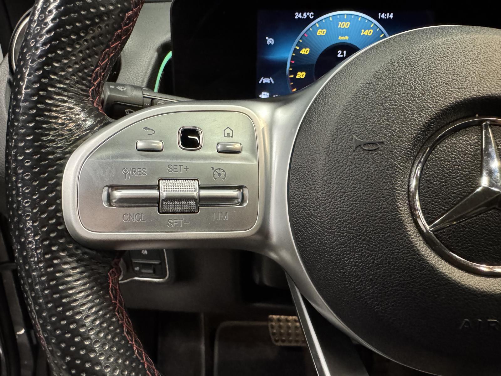 MERCEDES GLB