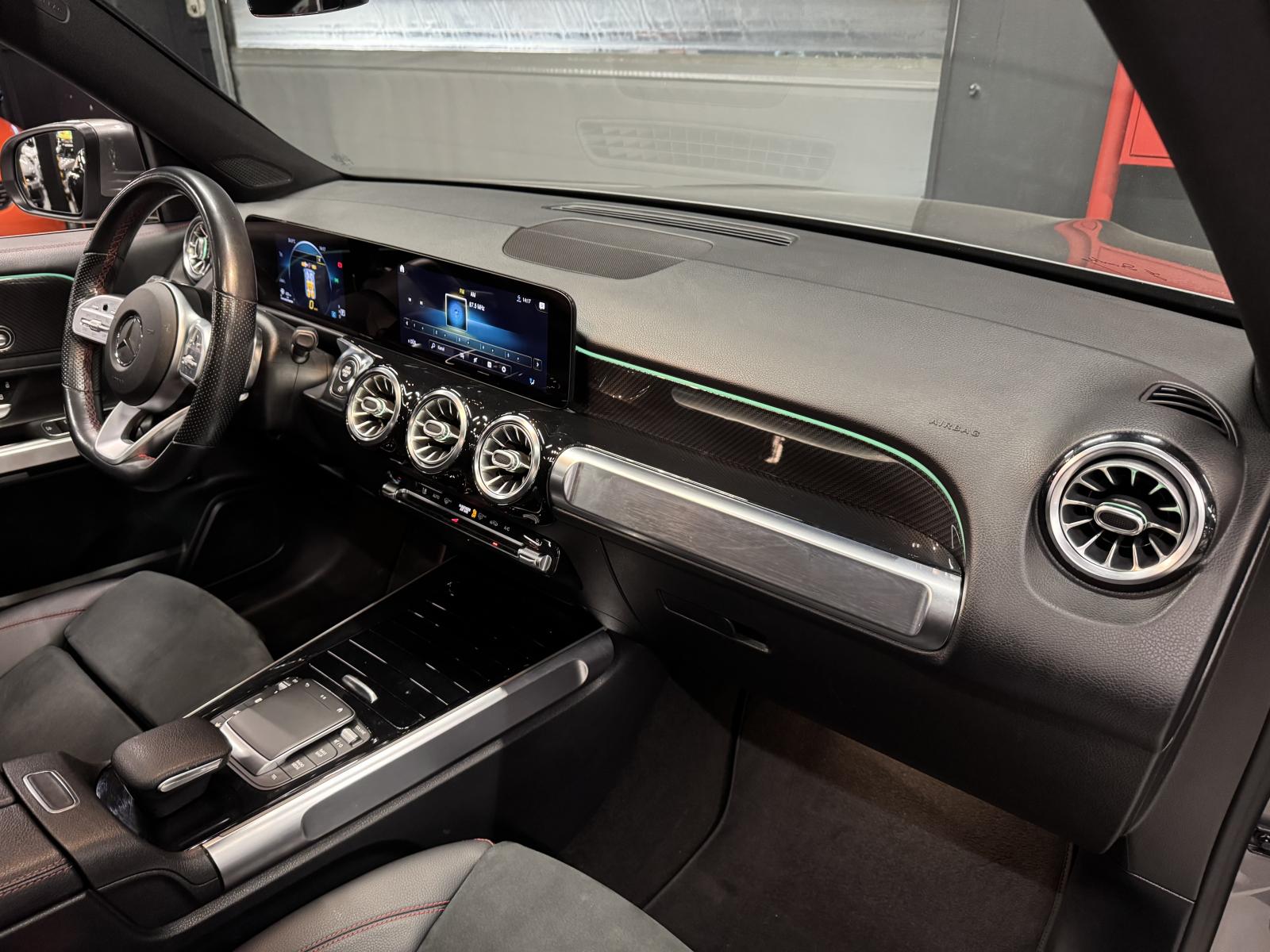 MERCEDES GLB