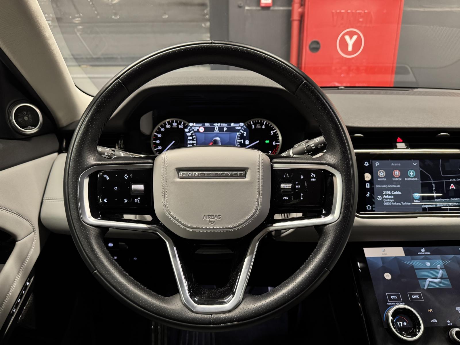 LAND ROVER RANGE ROVER EVOQUE