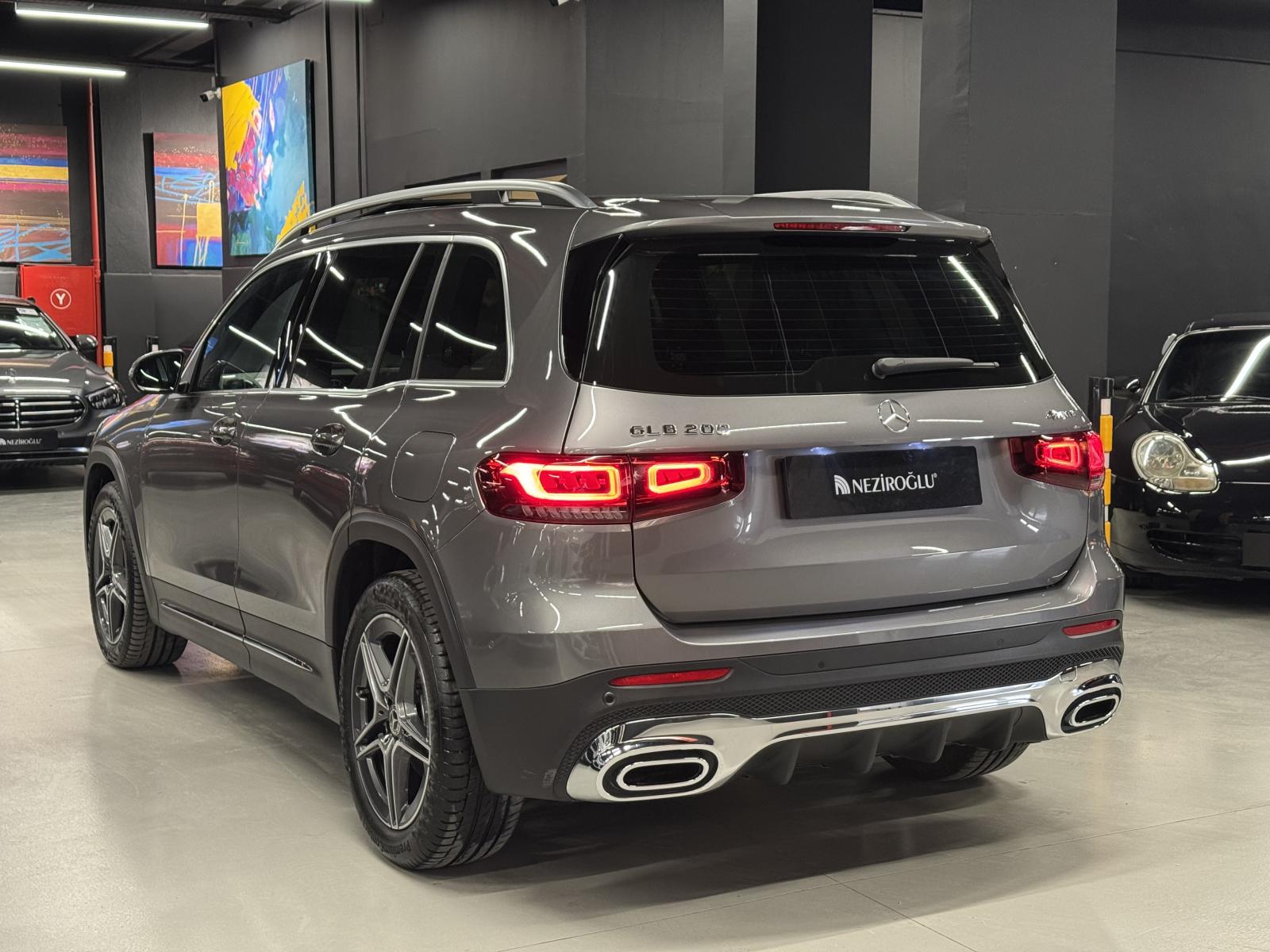 MERCEDES GLB