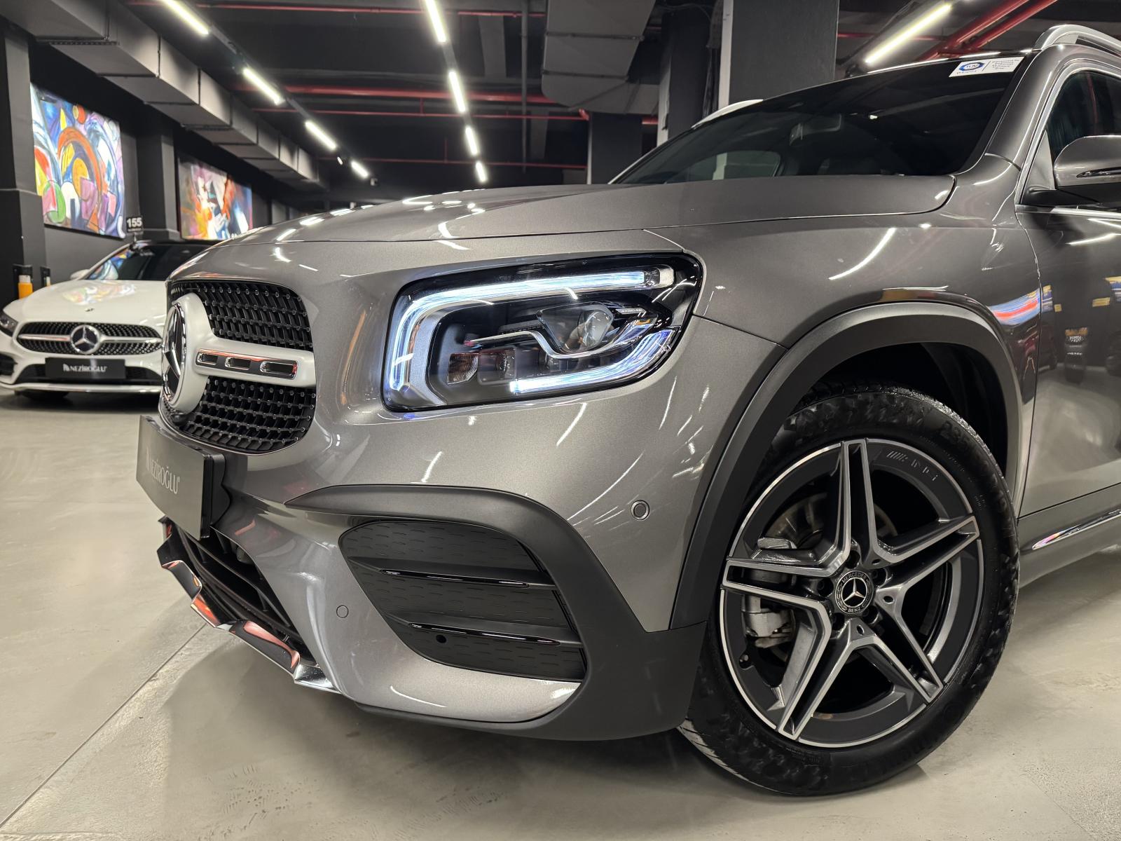 MERCEDES GLB