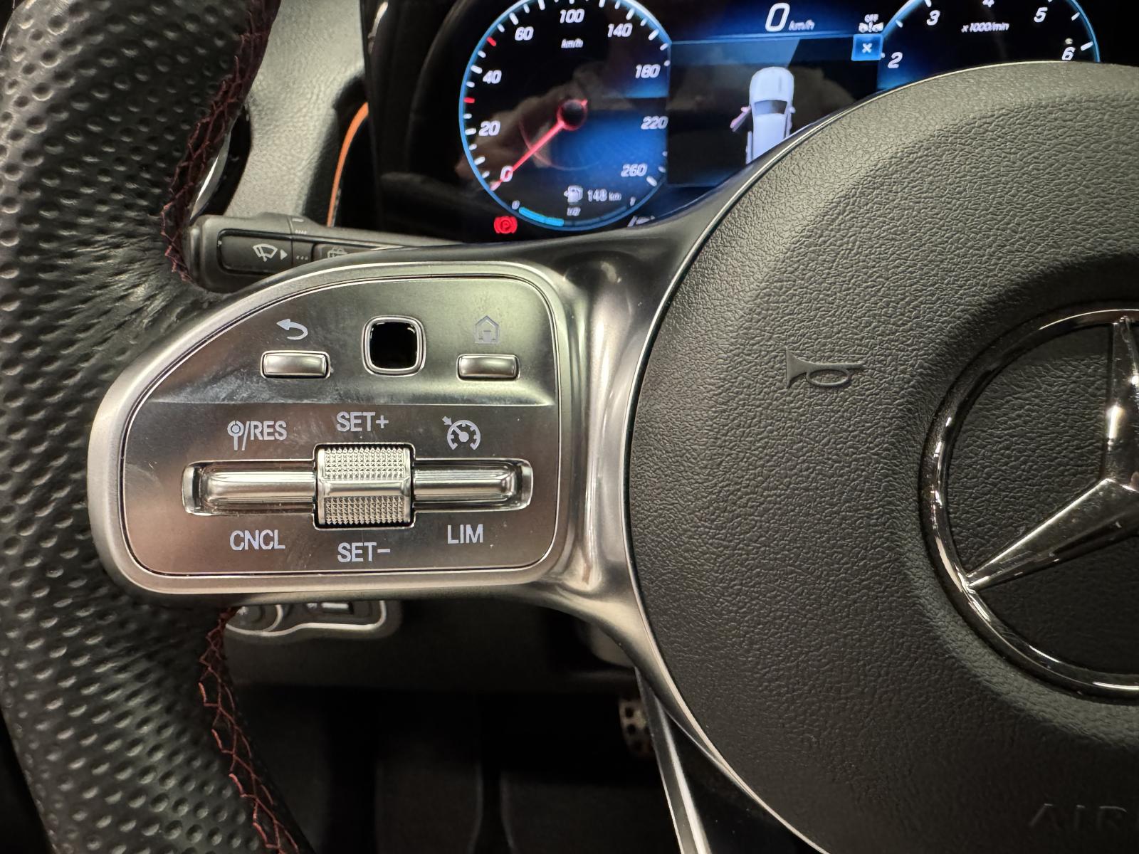 MERCEDES GLB