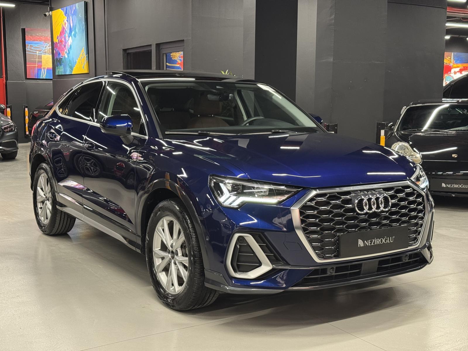 AUDI Q3
