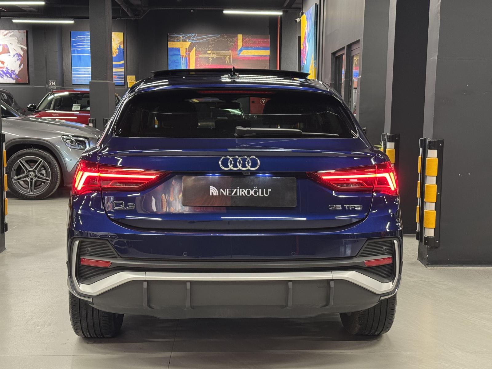 AUDI Q3